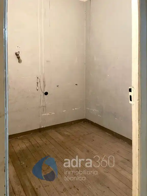 Local comercial de lloguer a General Vara De Rey, imagen 25