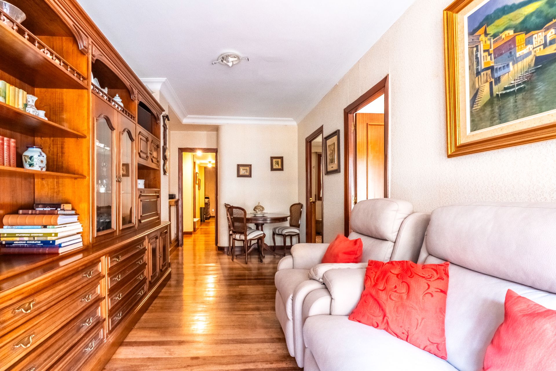Flat for sale in Oiartzun Kalea, Gros