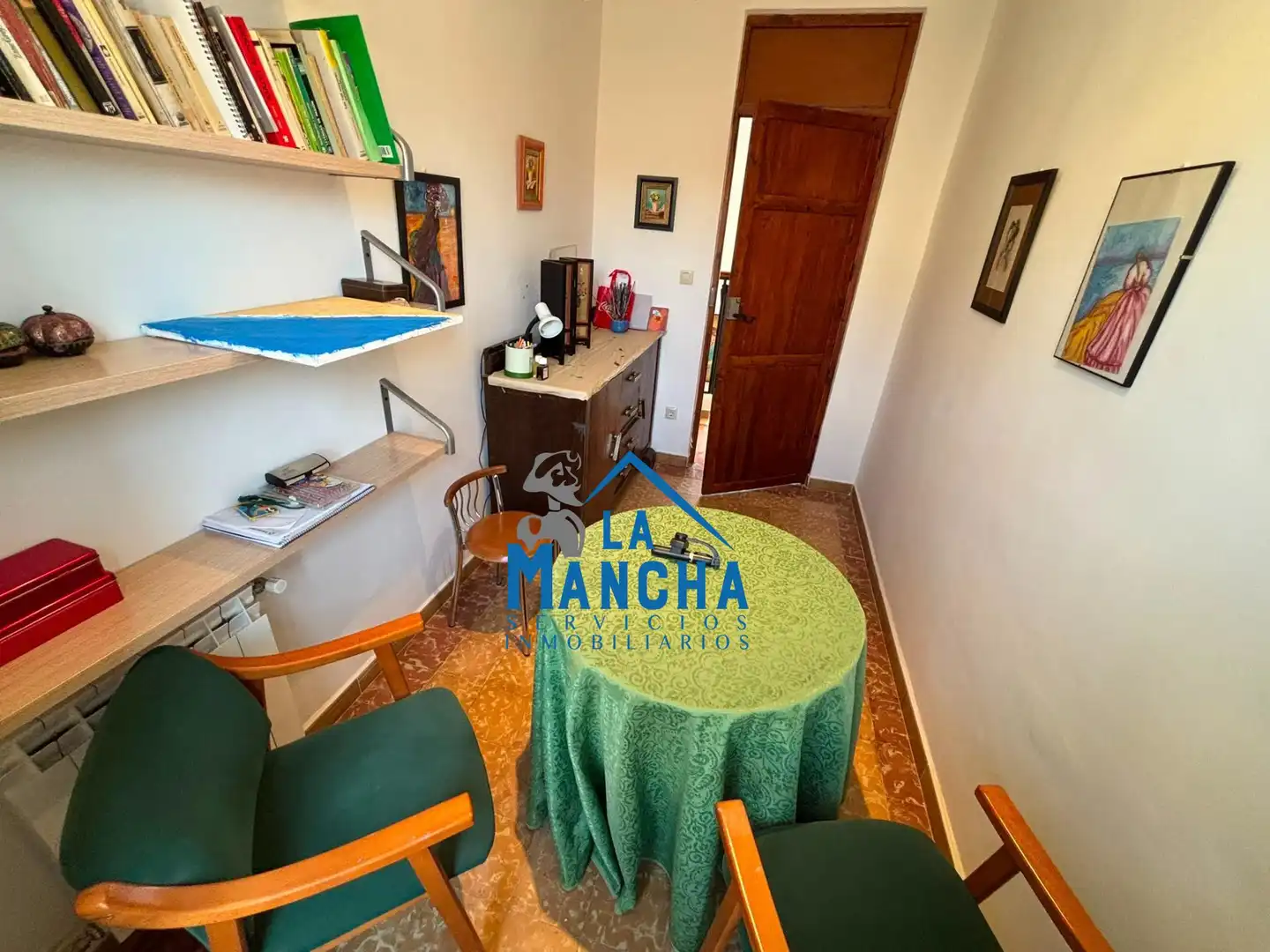 Casa o chalet en venta en Hoya-Gonzalo con Calefacción, Jardín privado y Amueblado