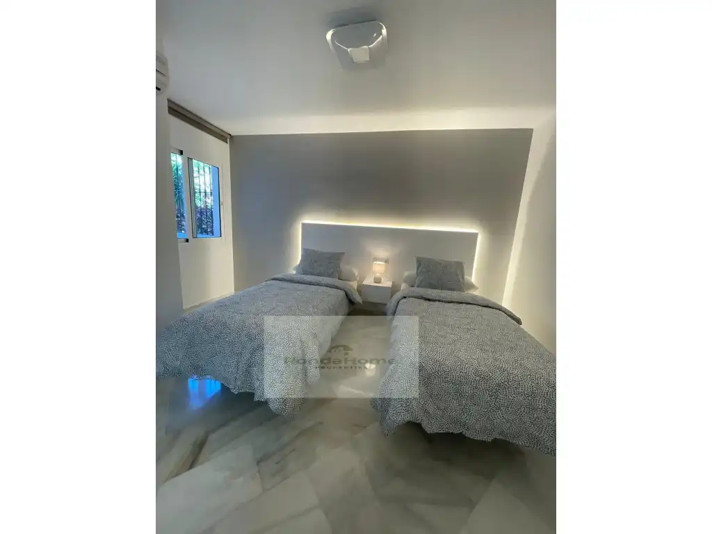 Habitación de Piso de alquiler en Mijas con Terraza y Amueblado