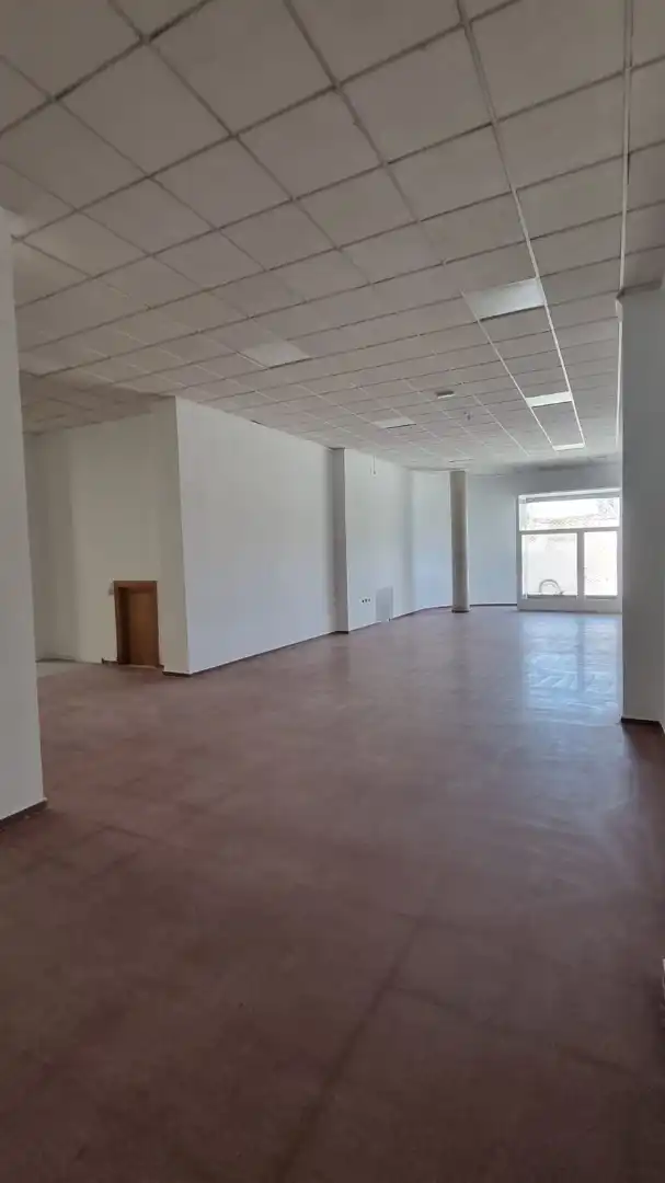 Business premises to rent in Avenida Alcalde Carlos Carbonell 9 - Bajo, imagen 3