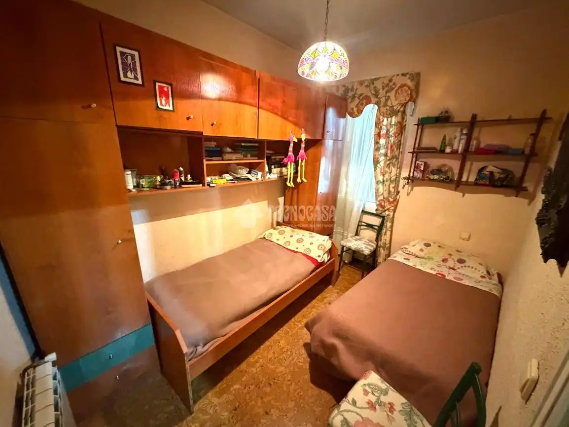 Habitación de Piso en venta en Valladolid con Calefacción y Terraza
