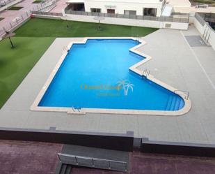 Piscina de Apartament de lloguer en Elche / Elx amb Terrassa i Balcó