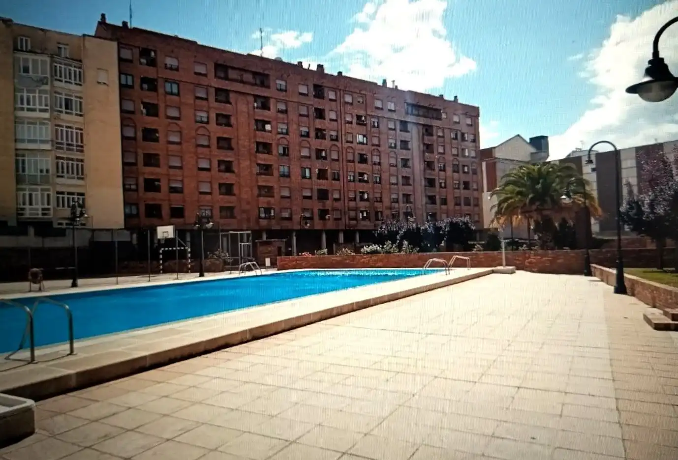 Vista exterior de Apartamento en venta en  Logroño con Trastero