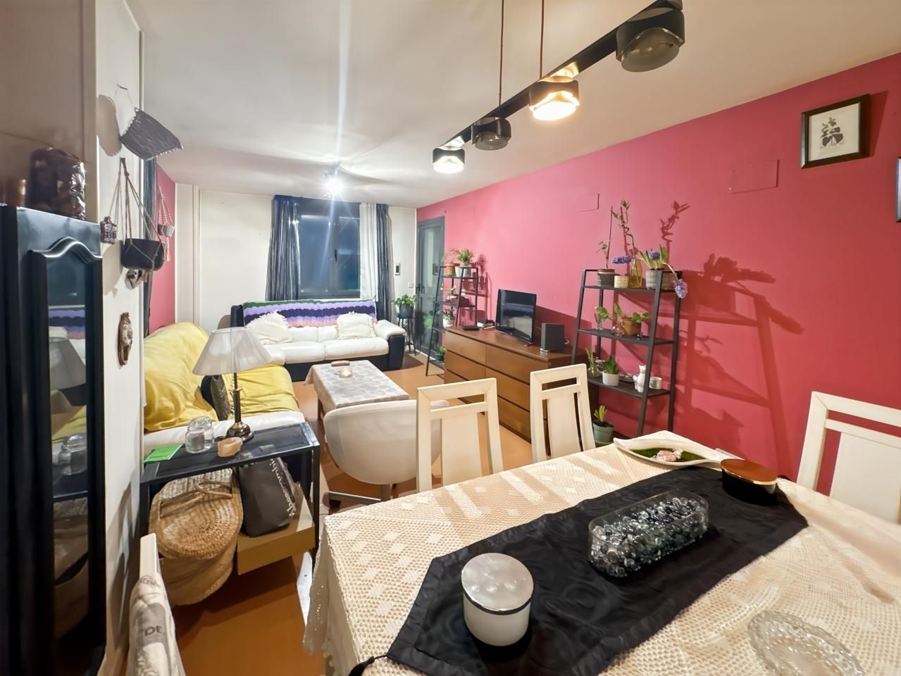 Living room of Flat for sale in  Madrid Capital  with Heating and Storage room