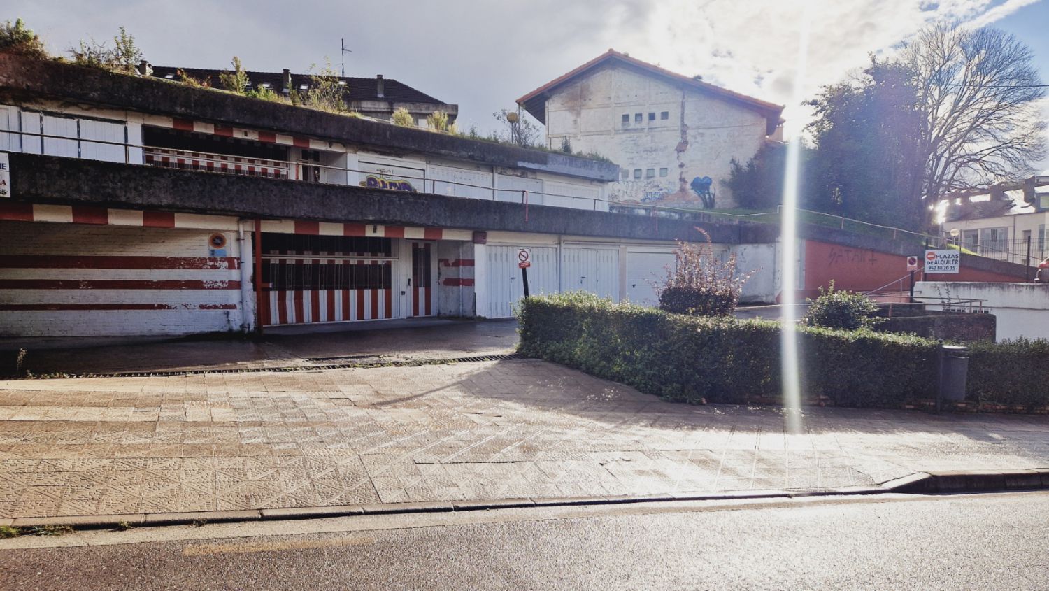 Vista exterior de Garatge en venda en Torrelavega 