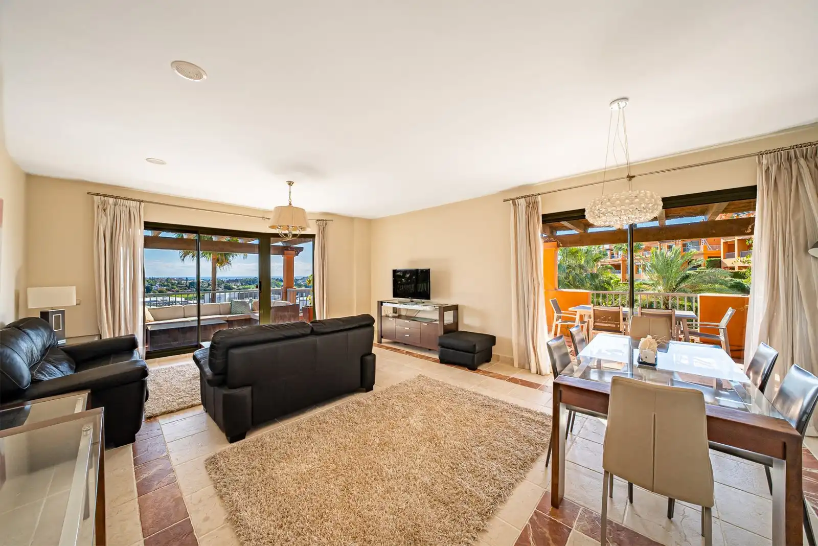 Apartament amb piscina en venda a Calle Pico Alcazaba 2PM, imagen 3