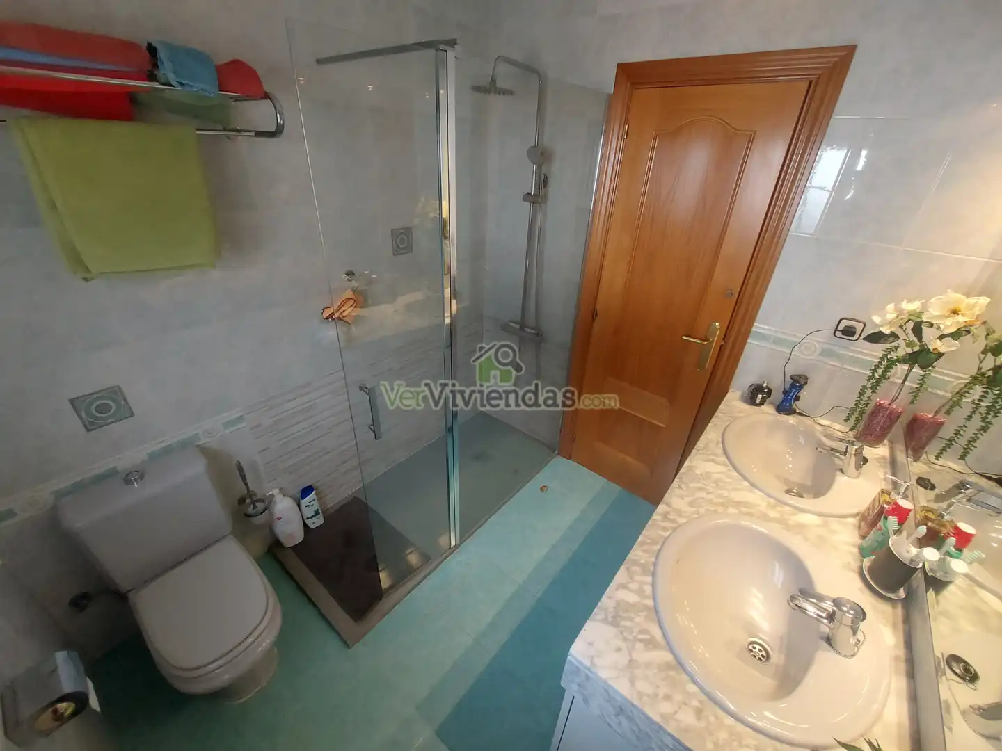 Baño de Casa o chalet en venta en Vallirana con Calefacción, Jardín privado y Terraza