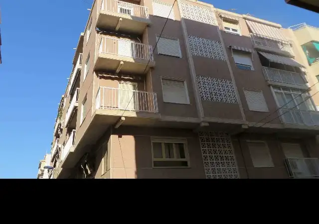 Vista exterior de Piso en venta en Santa Pola ciudad