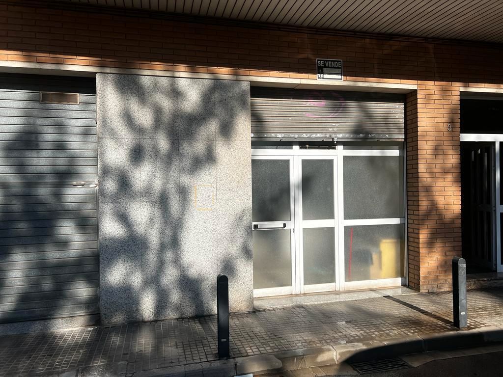 Local en venda a Carrer de Francesc Layret, Riera