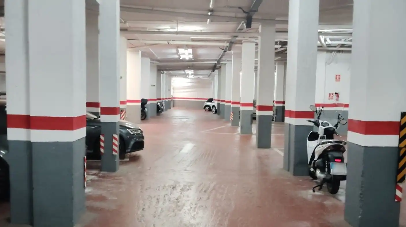 Einzelparkplatz zur Miete in AVENIDA JOSEP TARRADELLAS 110, imagen 9