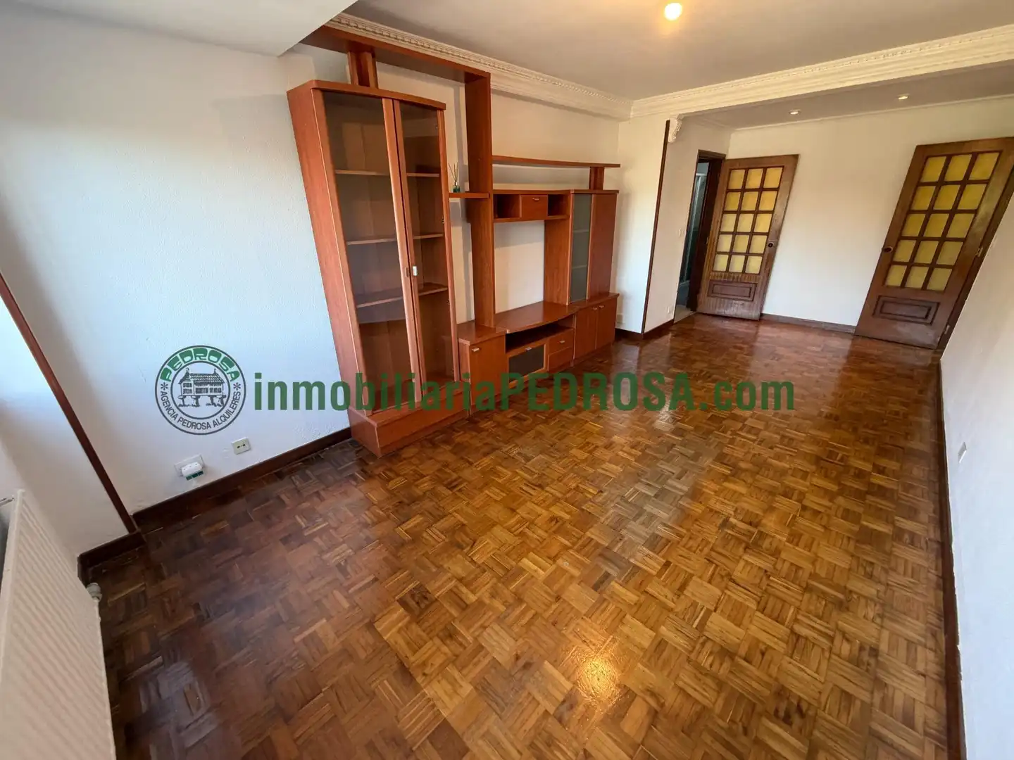 Sala d'estar de Pis en venda en Pontevedra Capital  amb Calefacció i Traster