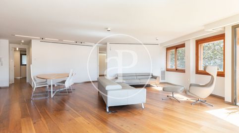Foto 3 de Piso de alquiler en Pl. de la Legió Espanyola, Exposició, Valencia Capital