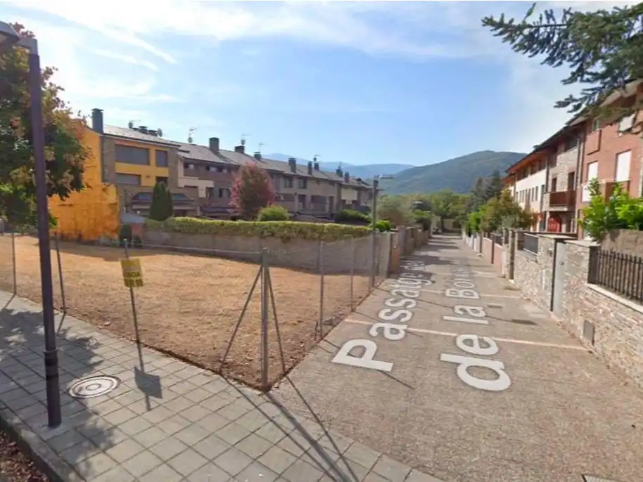 Terreni e lotti in vendita a Calle de Setúria 25
