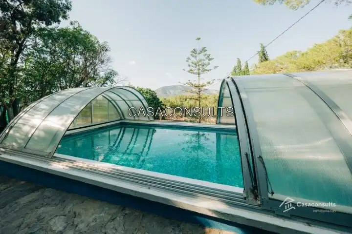 Piscina de Casa o xalet en venda en Sierra Engarcerán amb Aire condicionat, Calefacció i Jardí privat