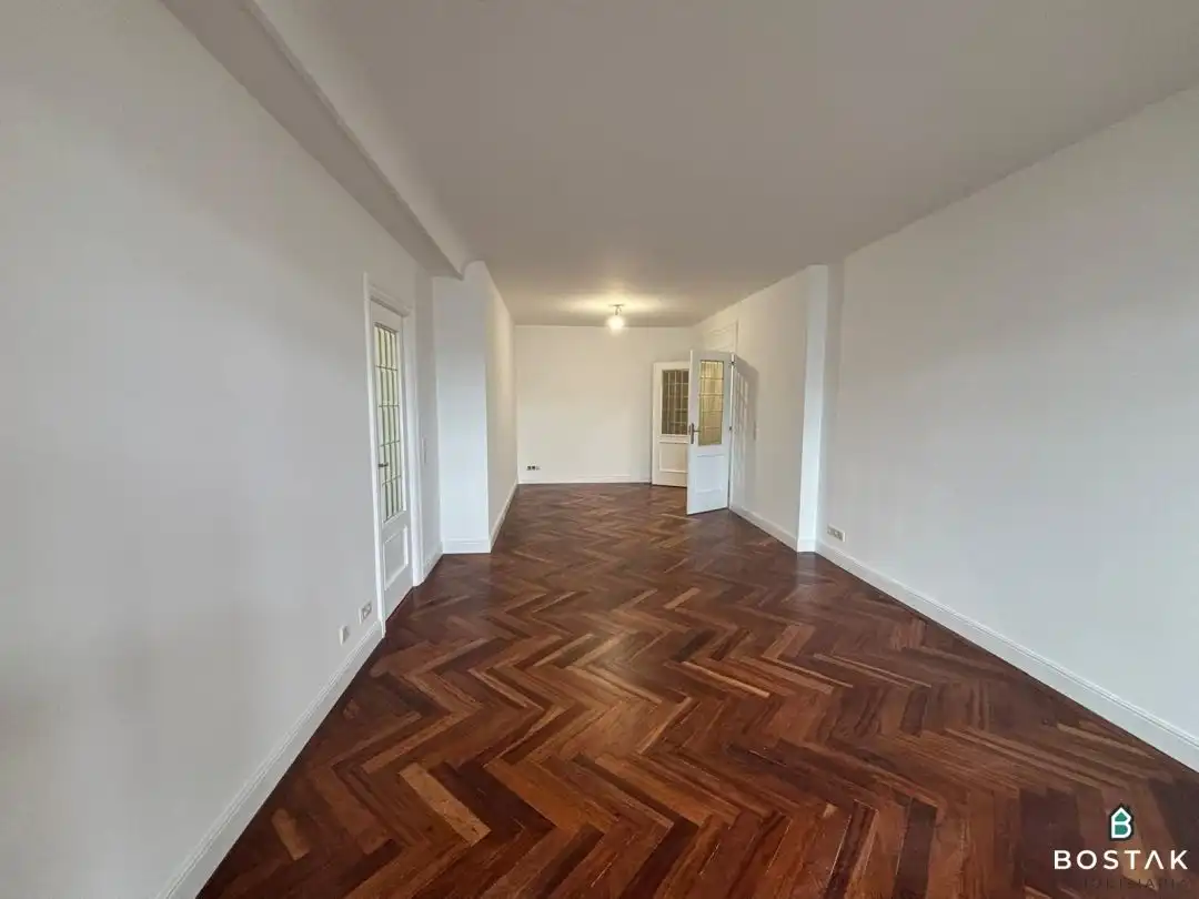 Sala d'estar de Pis de lloguer en Bilbao  amb Calefacció