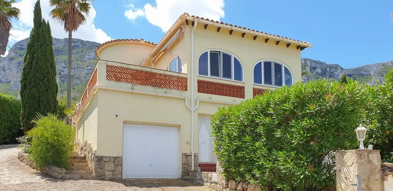 Casa con piscina in vendita a El Montgó, imagen 5