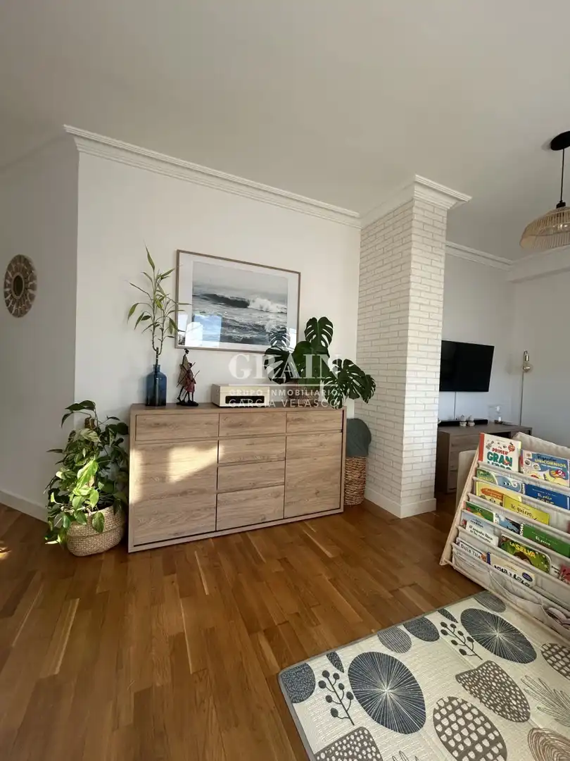 Habitación de Ático en venta en Albacete con Aire acondicionado, Calefacción y Parquet