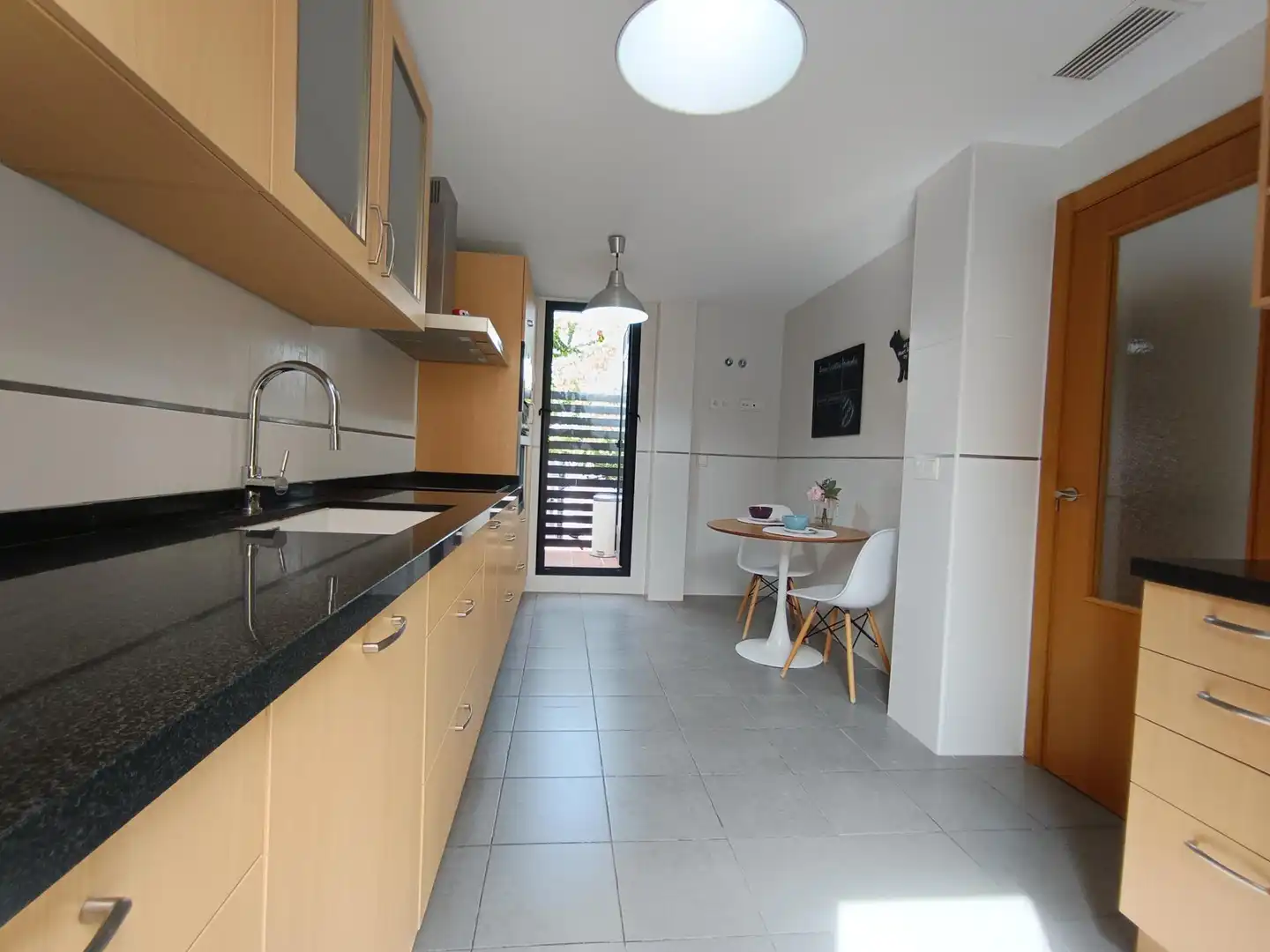 Cocina de Casa adosada en venta en Molina de Segura con Aire acondicionado, Calefacción y Jardín privado