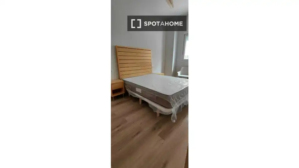 Dormitori de Apartament per a compartir en Puerto Real amb Aire condicionat, Terrassa i Moblat