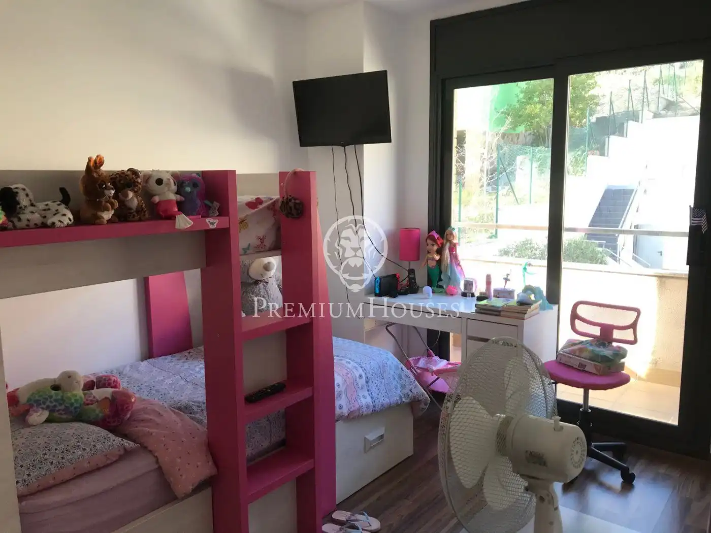 Bedroom of Detached homes for sale in Calafell  with Heating, Private garden and Parquet flooring