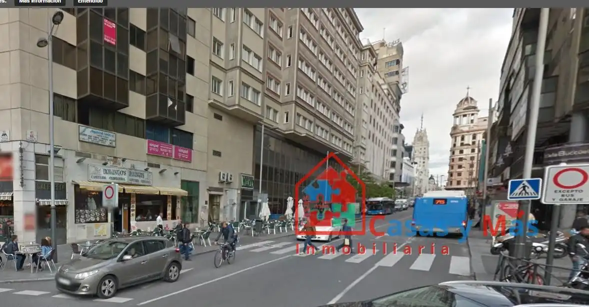 Garage for rent in Calle de Jacometrezo, Sol