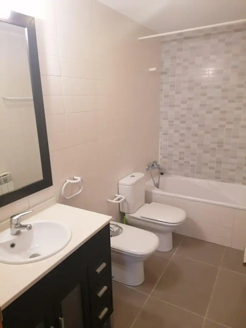 Baño de Apartamento en venta en Lleida