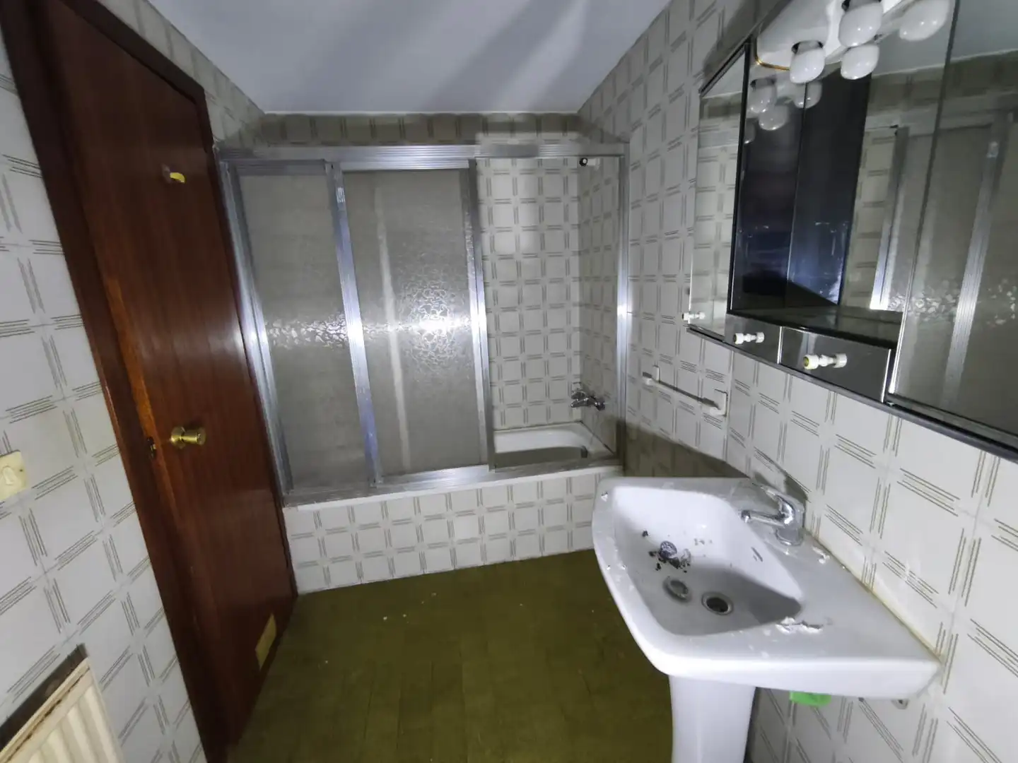 Badezimmer von Wohnung zum Verkauf in  Pamplona / Iruña