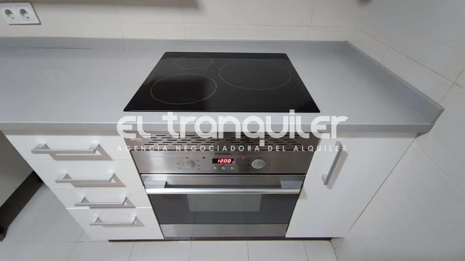 Flat for rent in Calle Tubas, Cuatro vientos