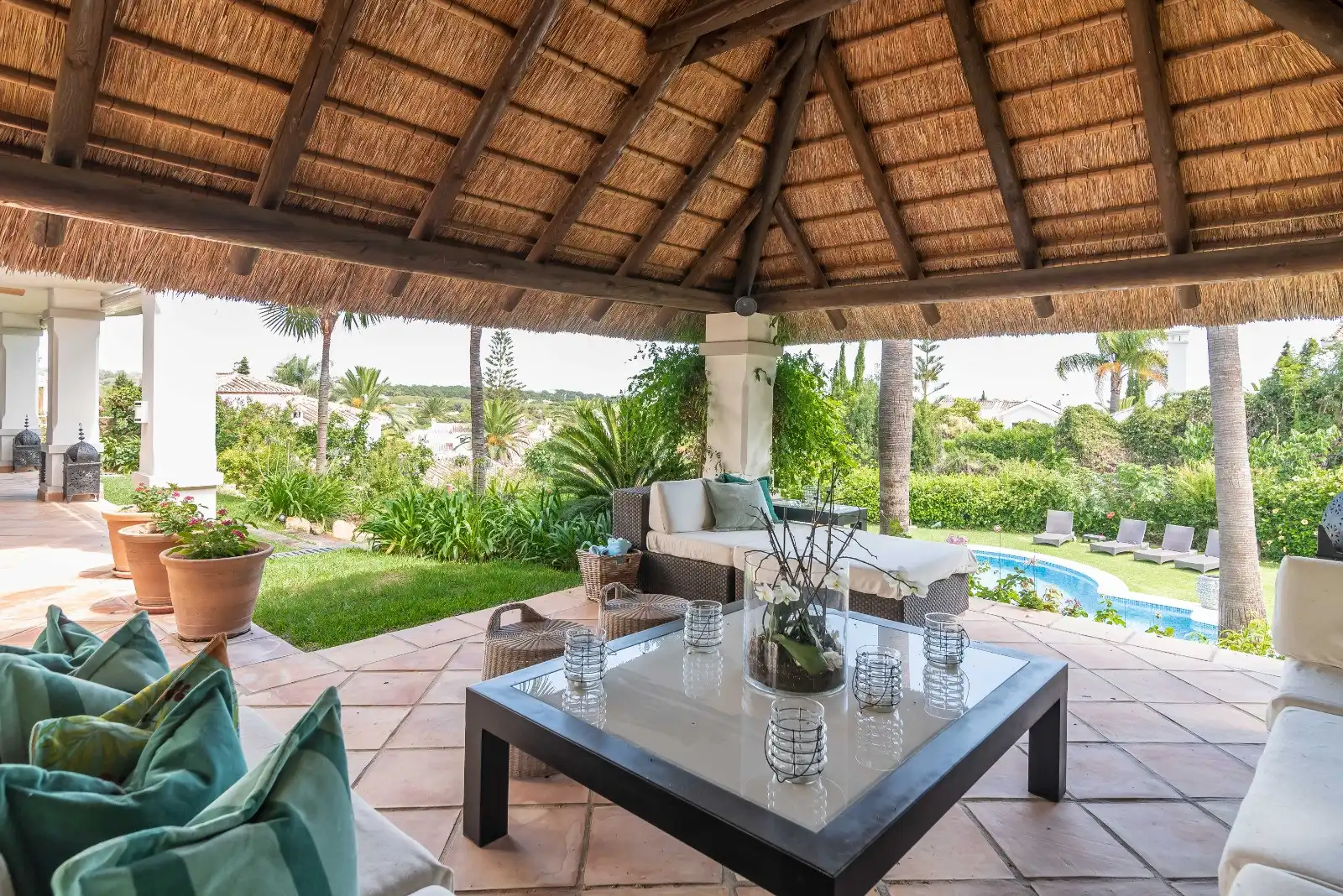 Terrassa de Casa o xalet en venda en Marbella amb Aire condicionat, Jardí privat i Terrassa