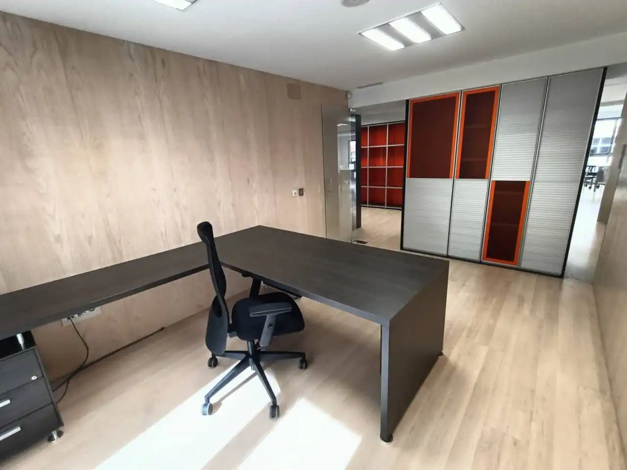 Office for rent in Girona  with Air Conditioner and Heating