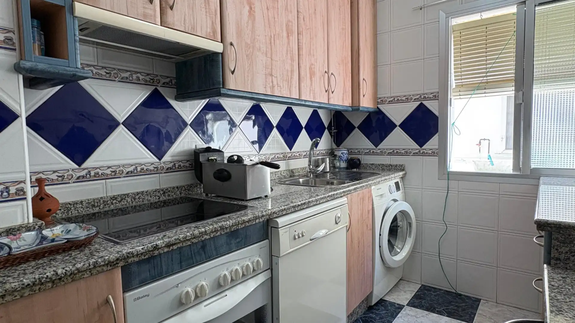 Küche von Wohnung zum Verkauf in Sevilla