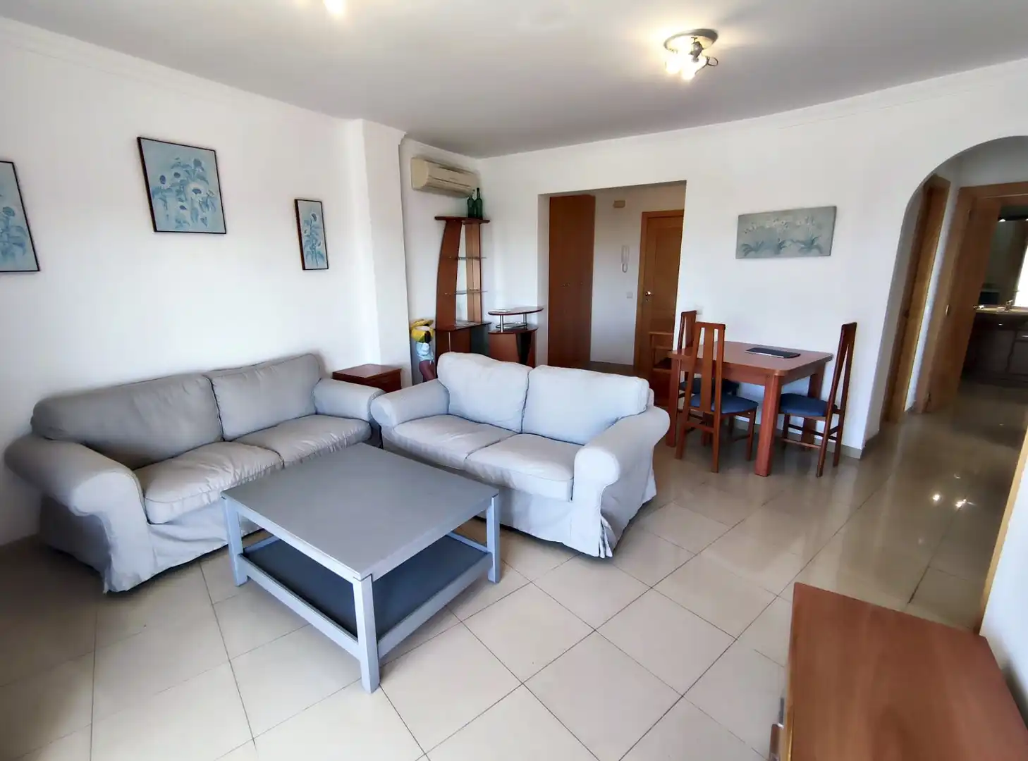 Sala d'estar de Pis en venda en Torrox amb Aire condicionat, Terrassa i Moblat