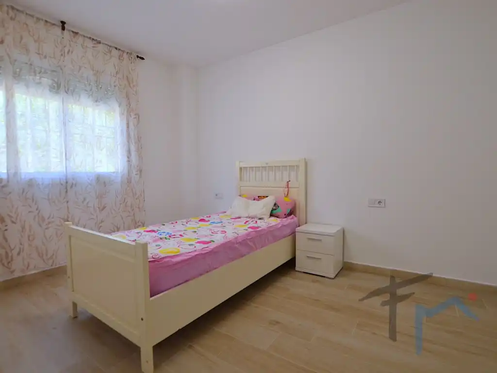 Dormitori de Casa adosada en venda en Masquefa amb Aire condicionat