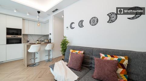 Photo 4 of Flat to rent in Pacífico,  Madrid Capital