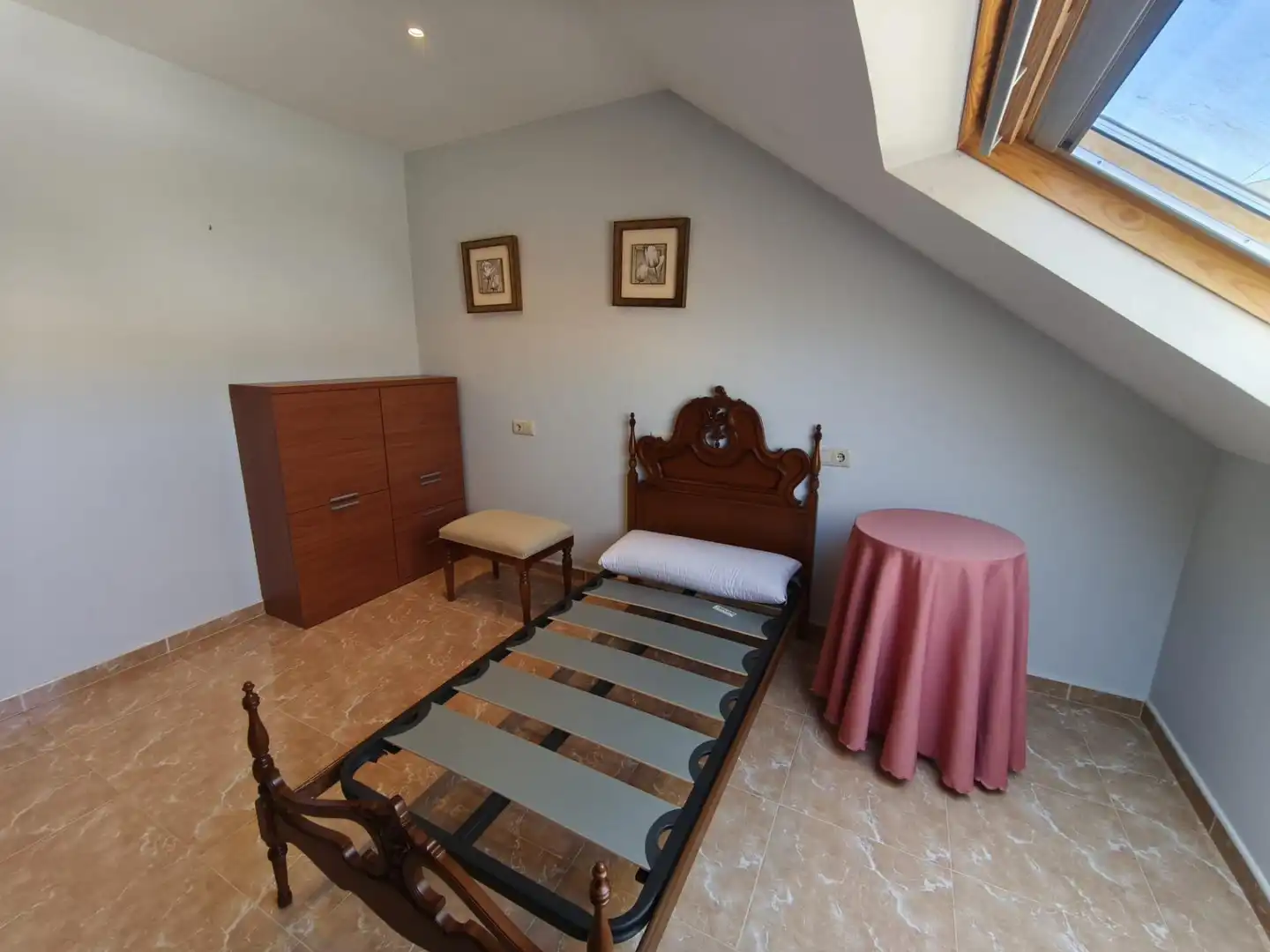 Habitación de Casa o chalet en venta en Ribeira con Calefacción