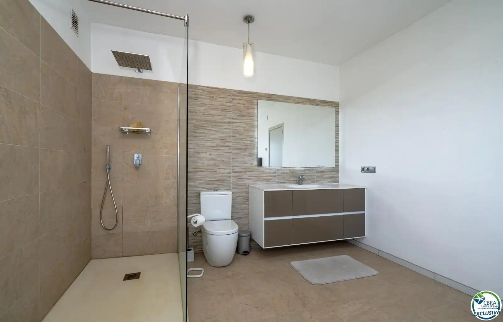Bany de Casa o xalet en venda en Palau-saverdera amb Aire condicionat, Calefacció i Terrassa
