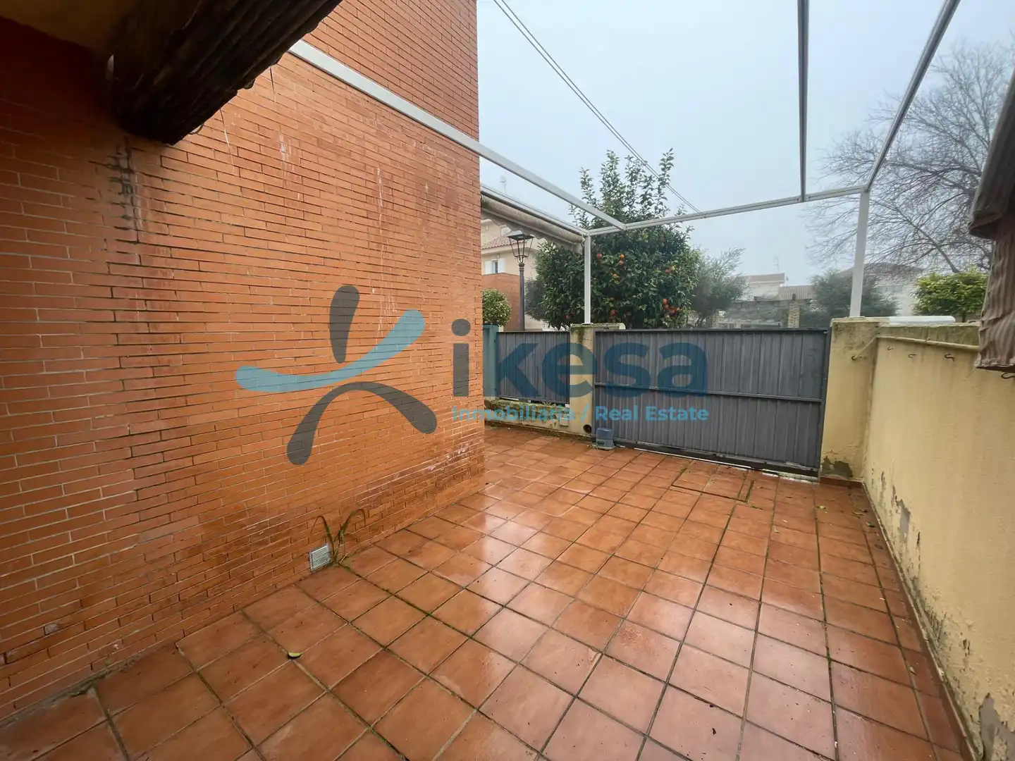 Vista exterior de Casa adosada en venta en Castilleja de la Cuesta con Aire acondicionado