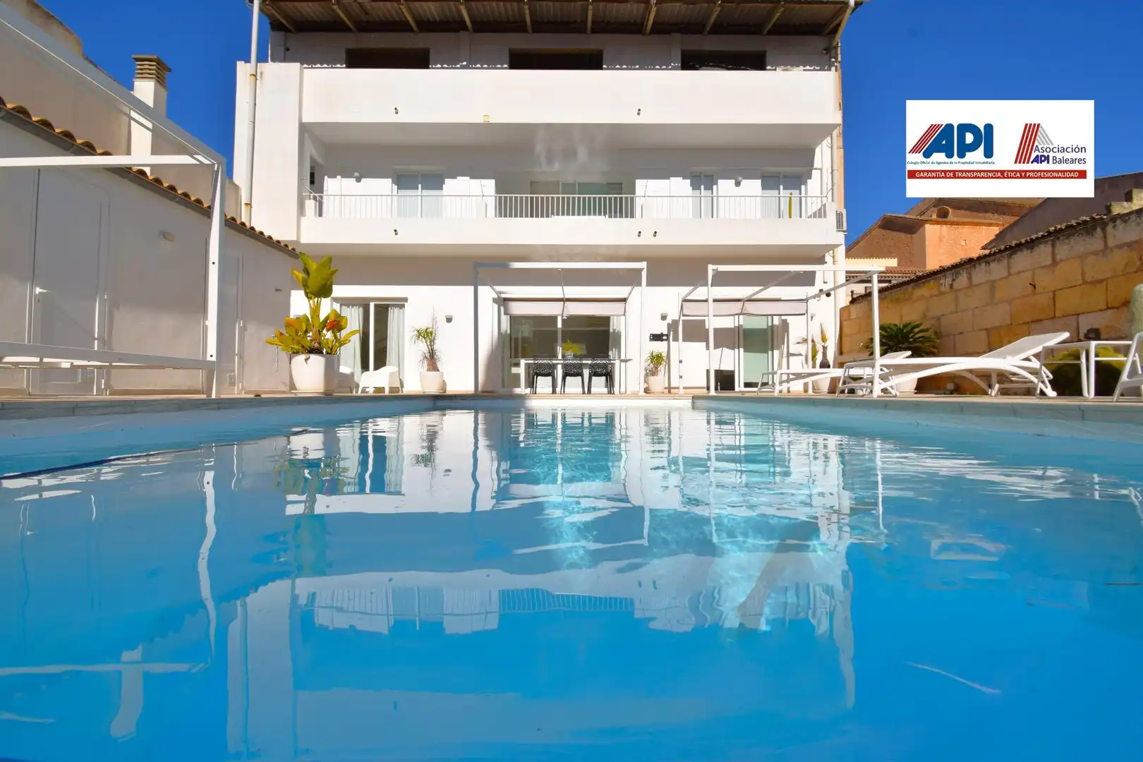 Piscina de Casa o xalet en venda en Muro amb Aire condicionat, Calefacció i Terrassa