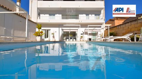 Casa con piscina y garaje  en Muro