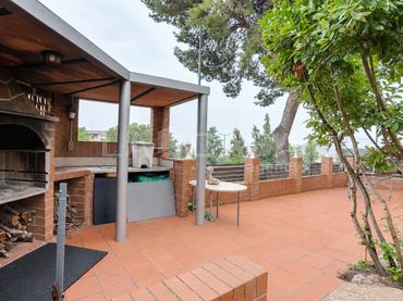 Bajo con ascensor en venta en Carrer de Clara Campoamor