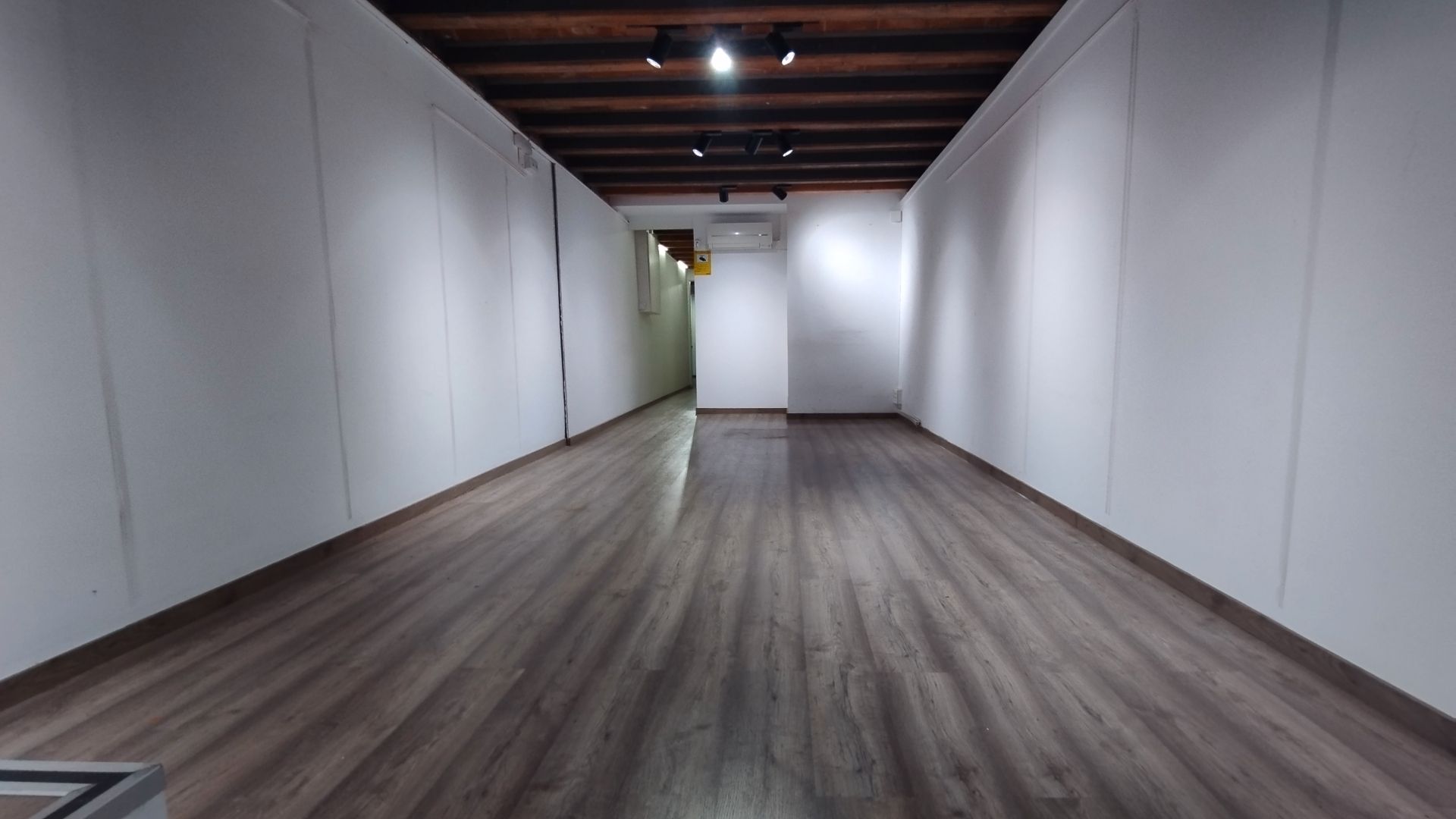 Local de alquiler en Carrer de Còrsega, L'Antiga Esquerra de l'Eixample, Eixample