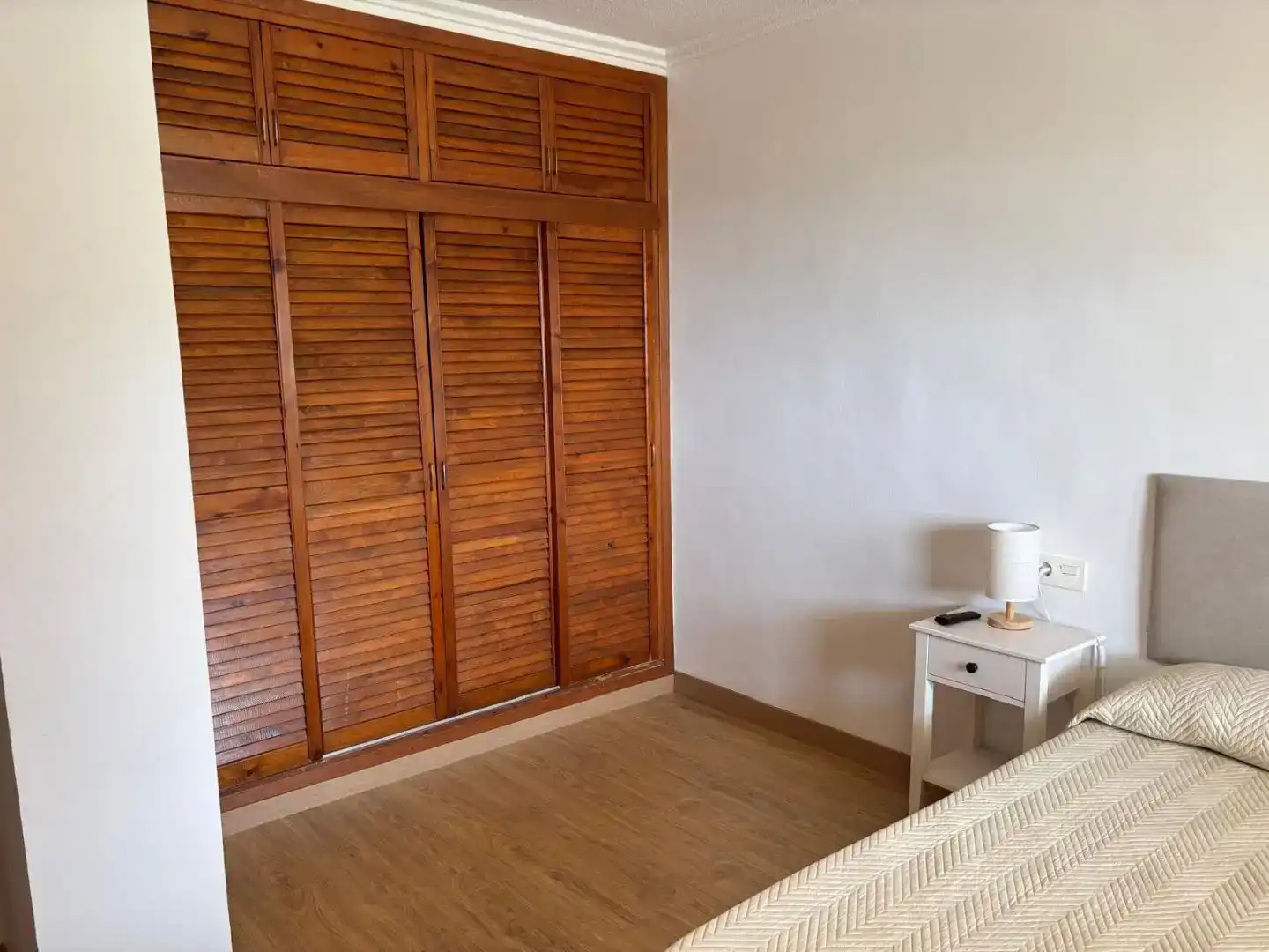 Schlafzimmer von Erdgeschoss zur Miete in Águilas mit Klimaanlage und Möbliert