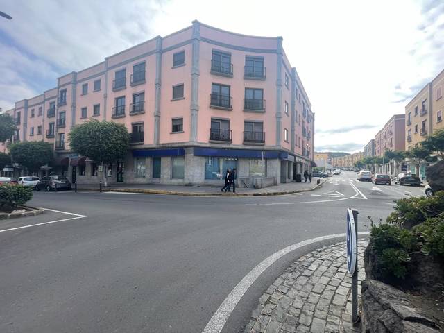 Local comercial en Alquiler en Avenida del Mirón en Arucas Casco