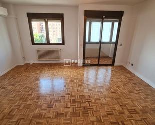 Bedroom of Flat to rent in  Madrid Capital  with Air Conditioner and Terrace