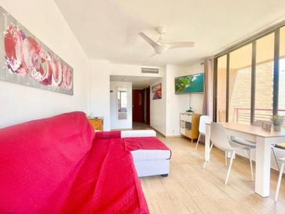 Bedroom of Flat for sale in Benidorm  with Air Conditioner and Terrace