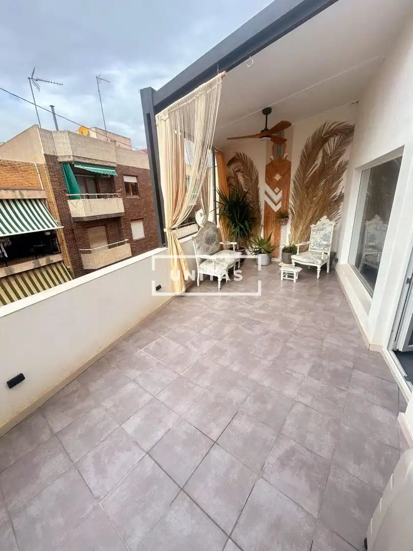 Terrassa de Àtic en venda en Alicante / Alacant amb Terrassa i Balcó