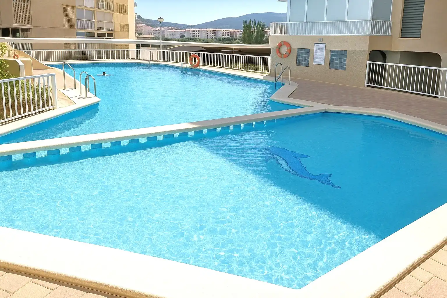 Schwimmbecken von Wohnungen zur Miete in Peñíscola / Peníscola mit Klimaanlage, Heizung und Terrasse