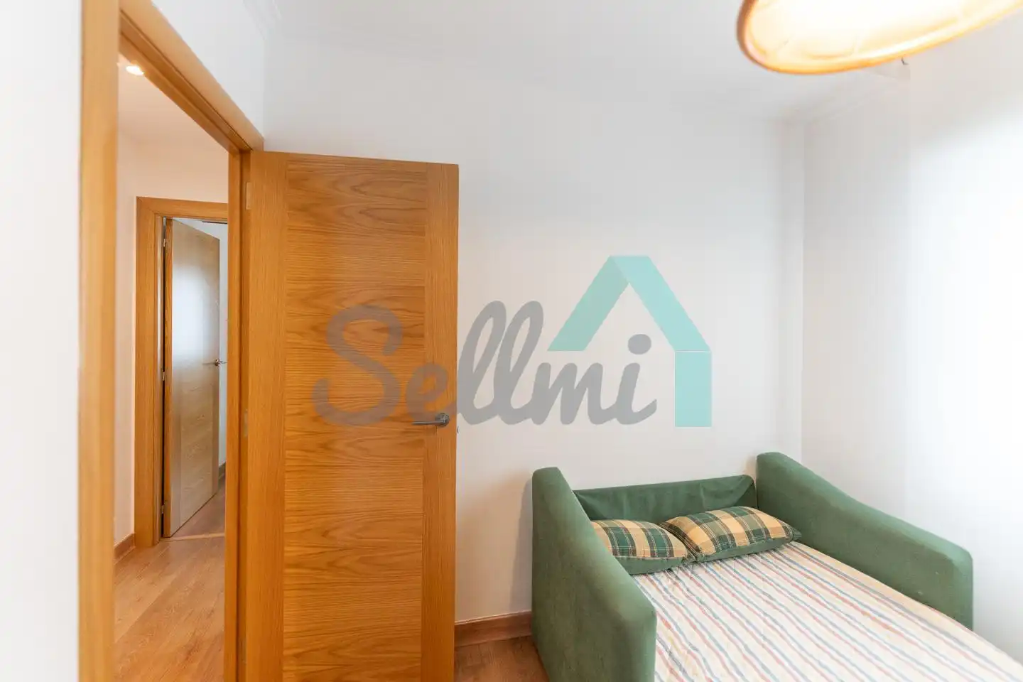 Bedroom of Flat for rent in Siero  with Heating, Terrace and Furnished