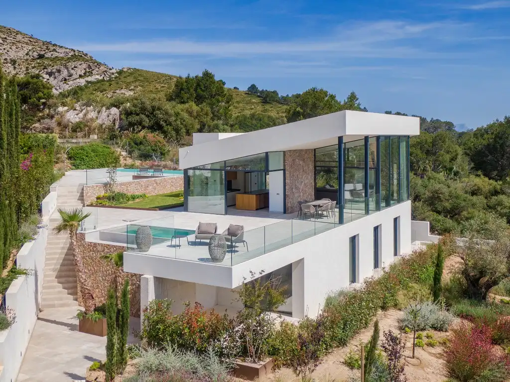 Detached house with pool for sale in Bacarés - Manresa - Bonaire